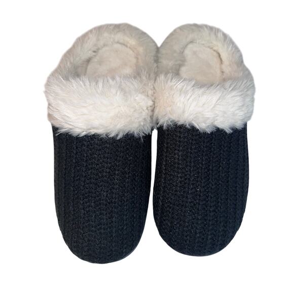 NWT Isotoner Clog Slippers Women's Medium (7.5-8) Indoor/Outdoor Slip On Comfort - Picture 1 of 8